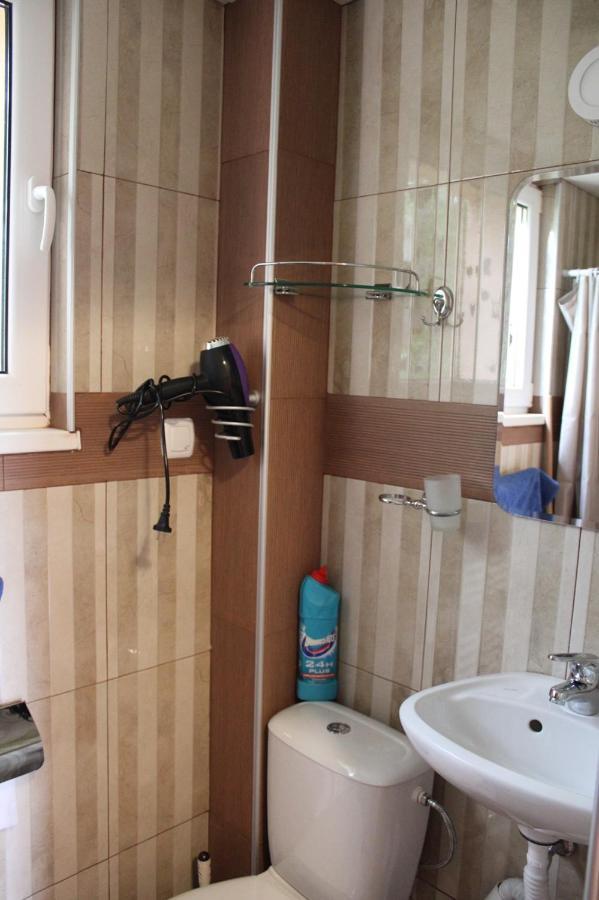 Къщи За Гости Ореха Samokow Exterior foto